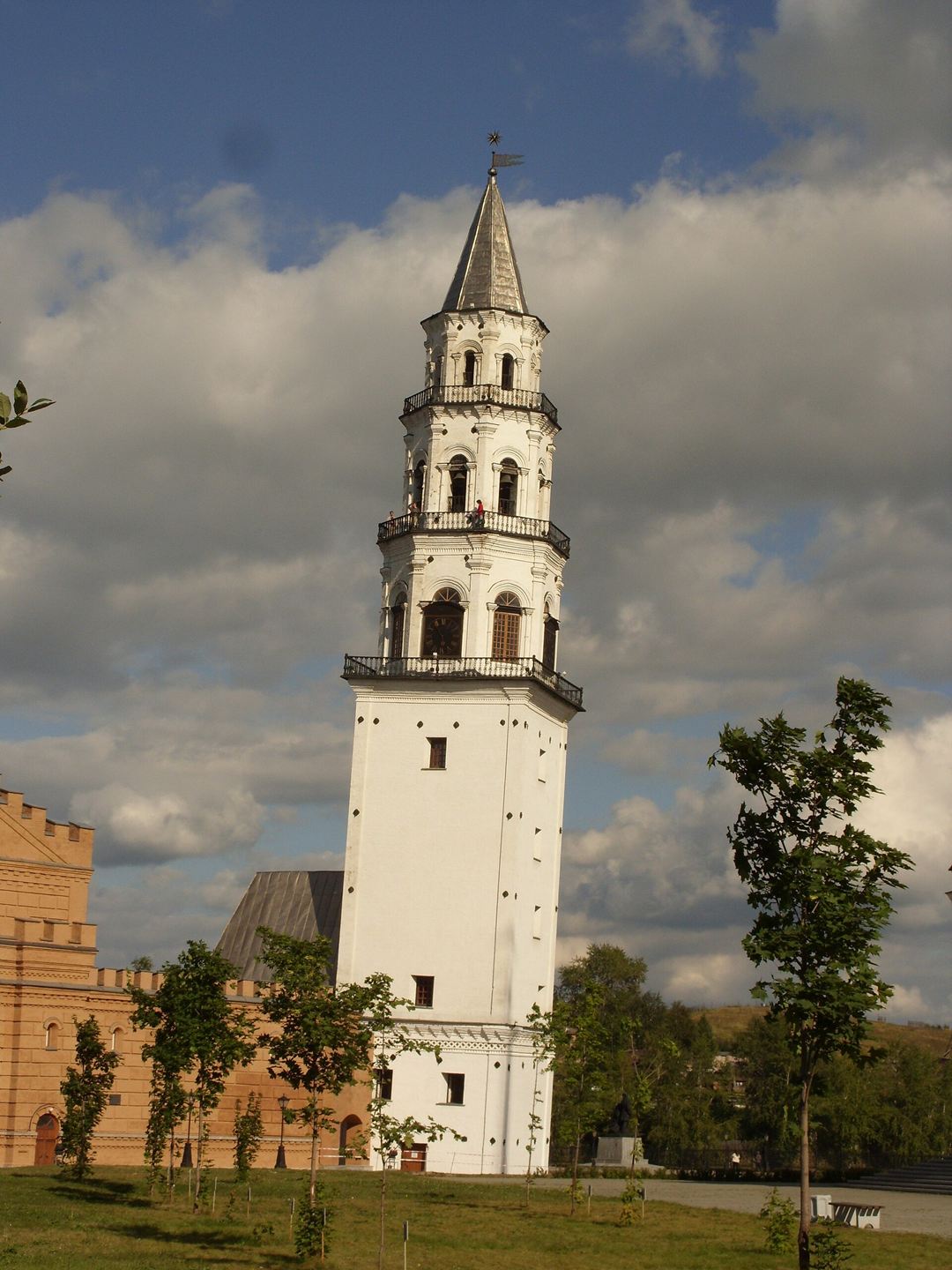 Невьянская башня